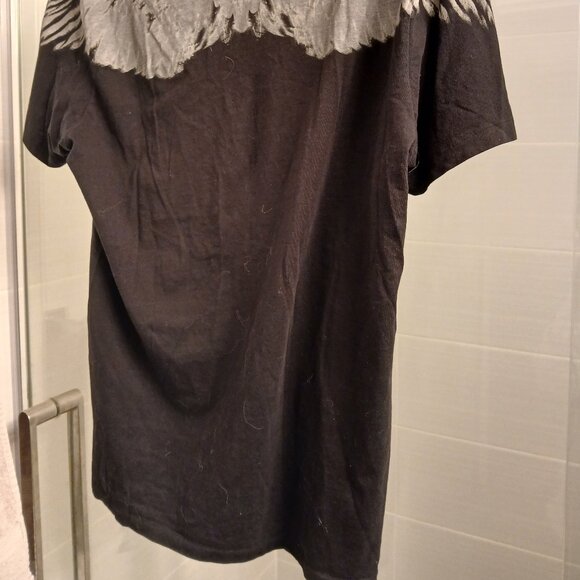 Armani Exchange Wings V-Neck Tee - Picture 7 of 9